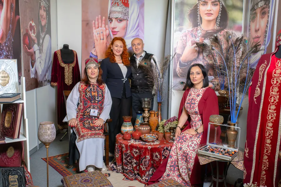 Международная выставка «Руками женщины»