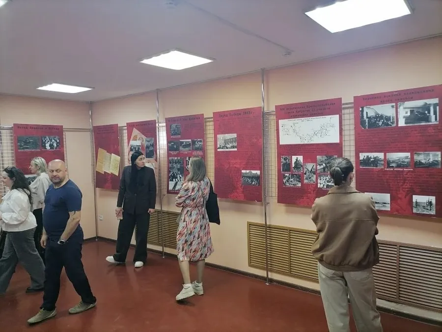 Передвижная выставка «Во Славу Родины!» открылась в Хакасии