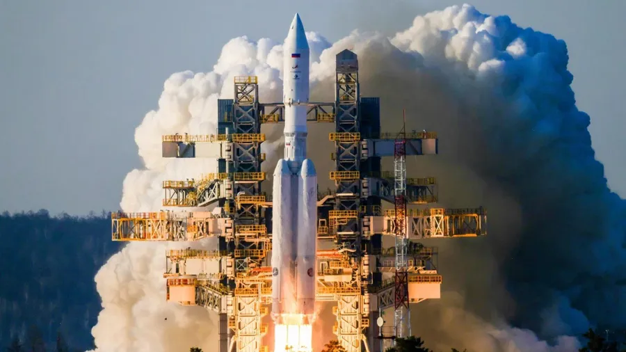 Амурская область: увидеть старт космической ракеты и подержать в руках золотой слиток